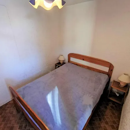 Cote D'oc - Deux Pieces Mezzanine - 4 Couchages Port Leucate. 2co_33a Mae-3104 *